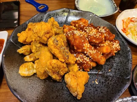 Kkokkomongkko
