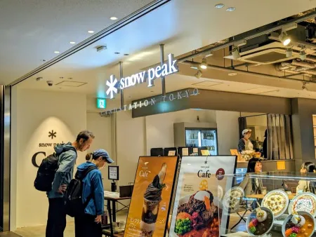 Snow Peak Cafe LAND STATION TOKYO