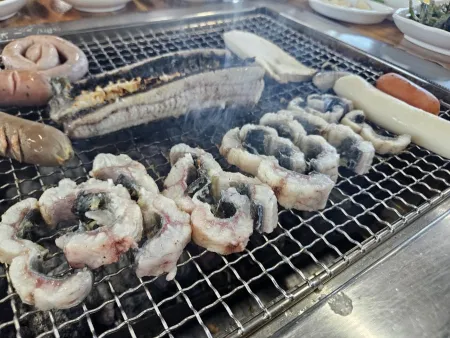 금단양만