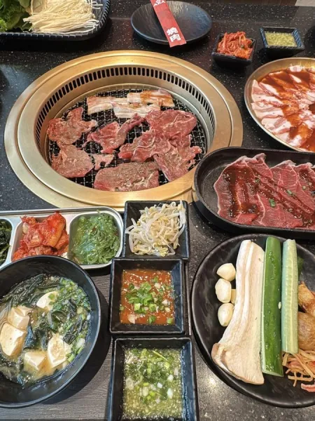 AKA Yakiniku # Central World (7th Fl.)