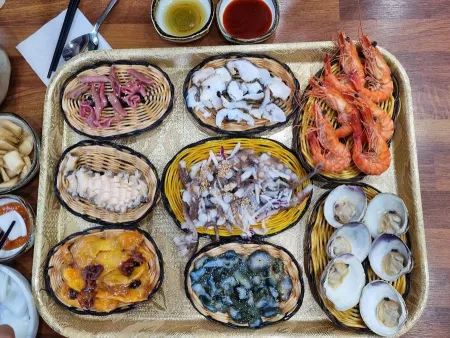 Haenyeo Jo's Halmaejip