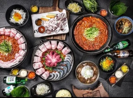 502 Jjigae Maeul & Yetnal Samgyeopsal