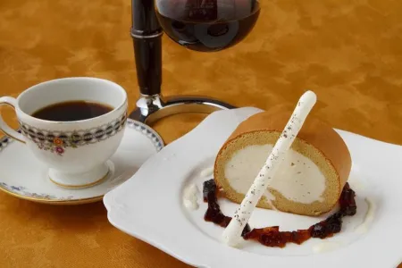 Coffee & Cake SHU Ikebukuro