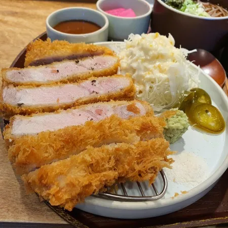 일본식 카츠 키읔치읓 덕천