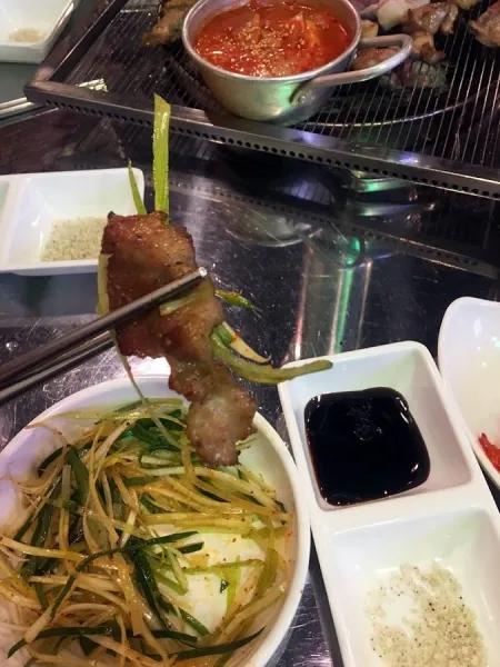 돼지새마을본부 탑동점