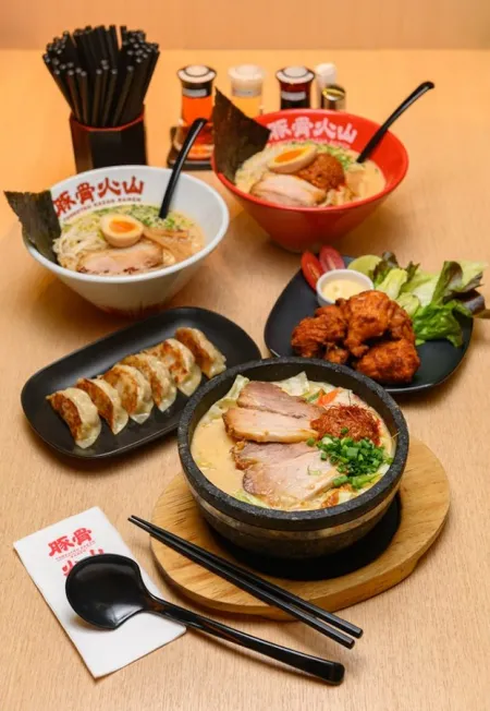 Tonkotsu Kazan Ramen (Siam Center)
