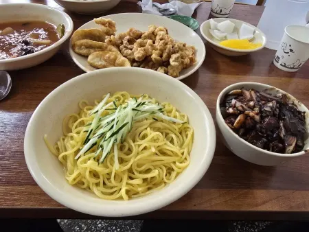 Daemyeong-Gwan