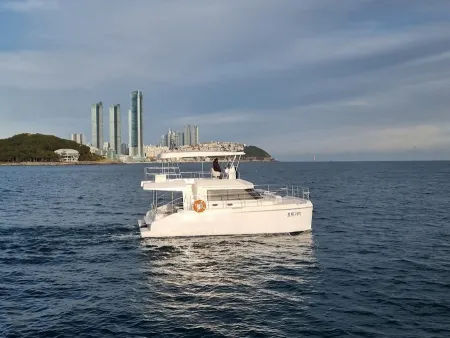 Busan Yacht Tour Yacht Guy