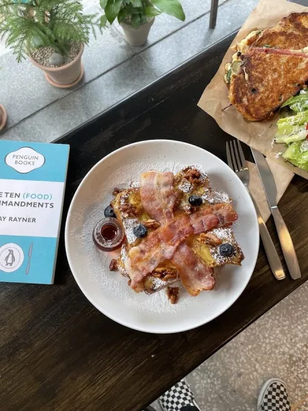 Nosh Brunch