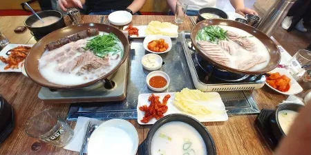 Ssangdungi Suyuk Gukbap