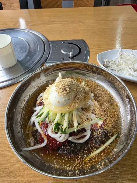 Lee Yong-seon Chik Naengmyeon