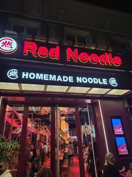 Red Noodle Opéra