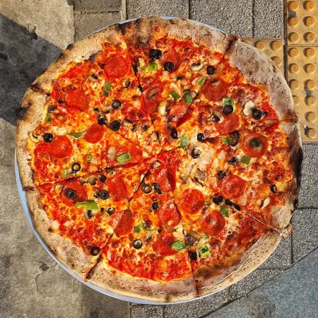 CORNER PIZZA JOINT Itaewon
