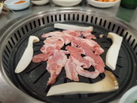 Gimhae Bonga Dwitgogi