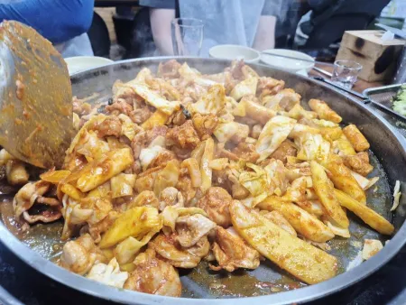Hamgane Dakgalbi