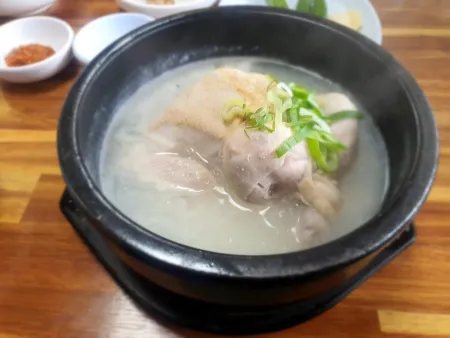 Yeonhwajeong Samgyetang Bongdong Branch