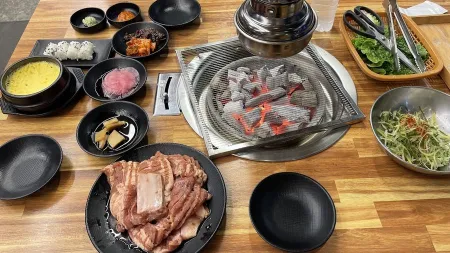Samcho Galbi Myeongji Branch