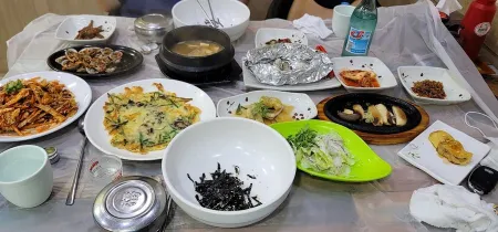 Dr. Lee Sashimi Restaurant
