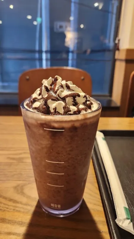 Starbucks Busan National University Main Gate Branch