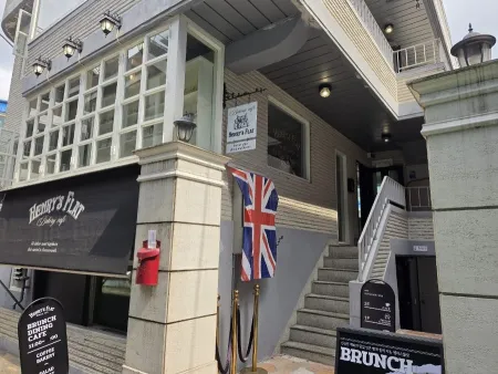 Henrys flat / ヘンリーズ・フラット / Brunch cafe / Restaurant / ブランチカフェ / レストラン