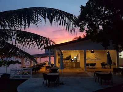 Cliffside Resort