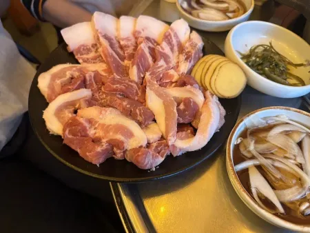 Yongine Dwitgogi