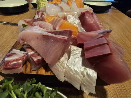 Wau Kkeutjip
