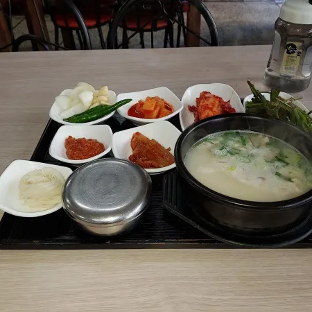 Gimhae Dwaeji Gukbap
