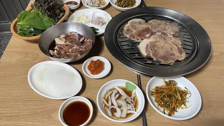 77 Dwaeji Sutbul Galbi