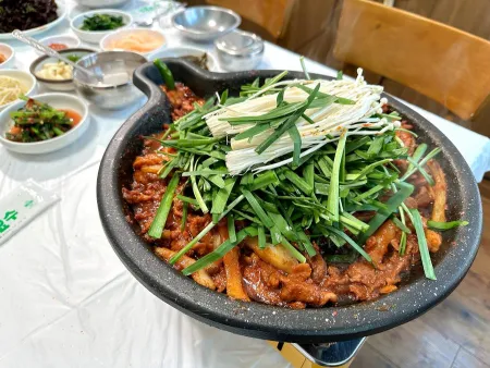 Gyeongjujib （慶州家）