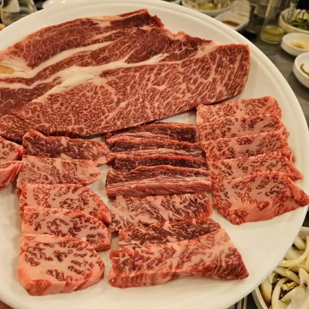 원정식육식당