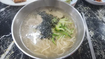 거북골안동국시