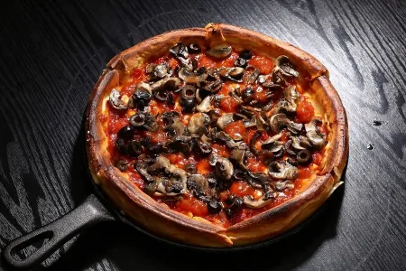 Made in Chicago Pizza