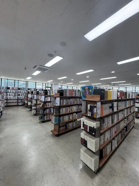 Aladin Used Bookstore Sinbuldang Branch