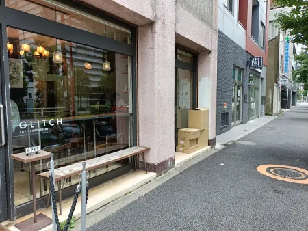 GLITCH COFFEE & ROASTERS