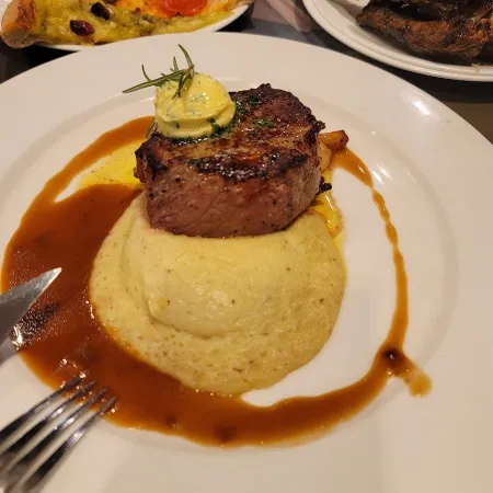 VIPS Beer & Bite