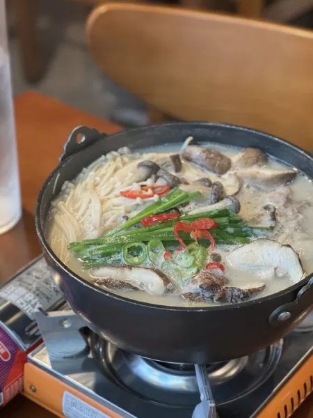 Monyeo