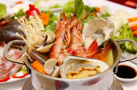 NHÀ HÀNG HẢI SẢN BÉ NỤ