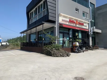 Mom's Touch Jeju Aewol High School Branch