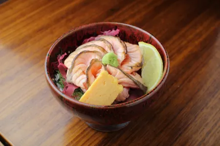 Salmon Bowl Kumada