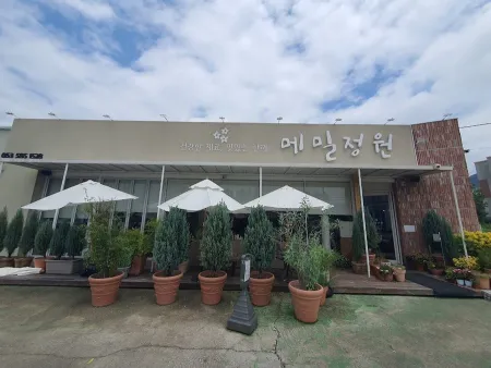 Memil Jeongwon