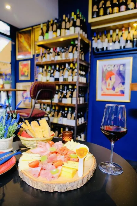 Voila! Wine Bar Shop