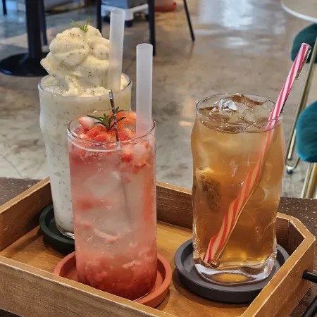 Cafe 1001