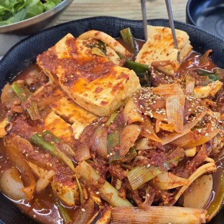 Sindo Kalguksu Jungchon Branch