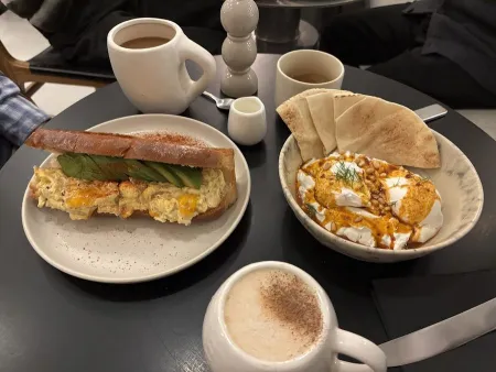 Moka Brunch & Coffee - Champs Elysées