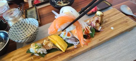 Yeogi Sushi