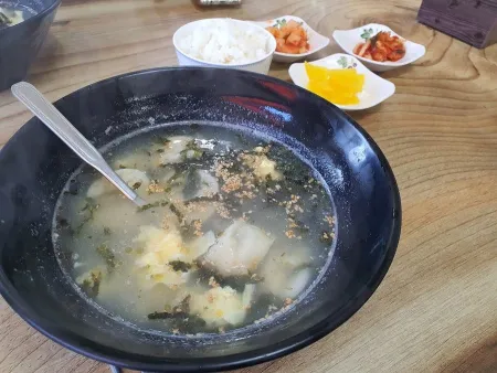 Hwajeon Son Kalguksu