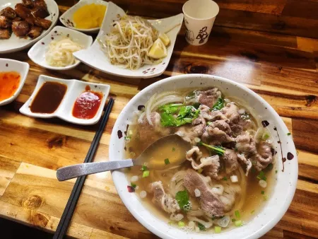 Vietnam Rice Noodles Pho Lan