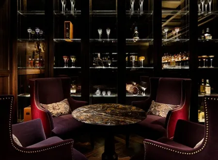 Royal Bar