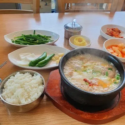 갈맷길돼지국밥